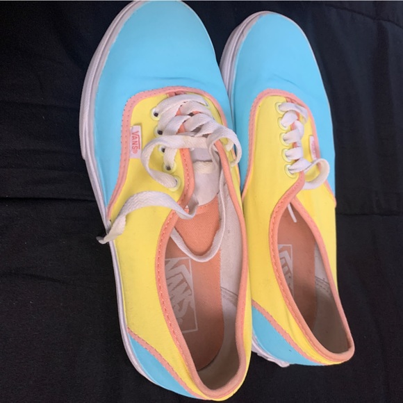 Hand painted Vans - Picture 6 of 12